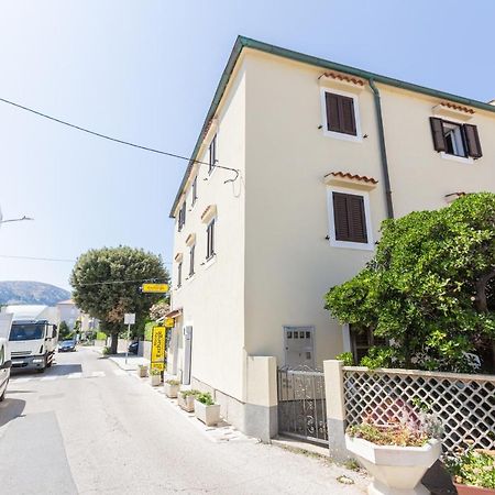 Apartments Marin With Sea View Baška Eksteriør billede