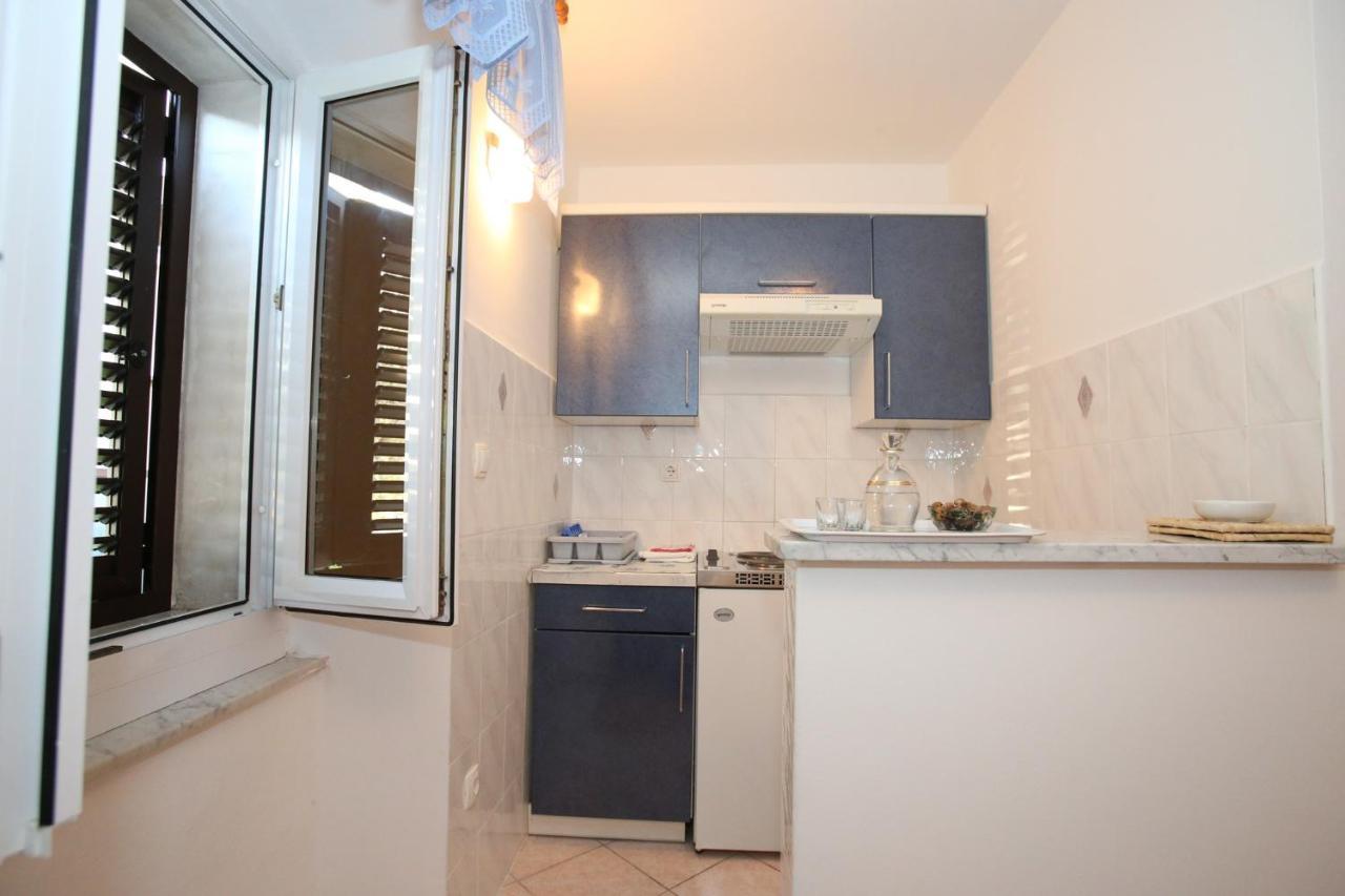 Apartments Marin With Sea View Baška Eksteriør billede